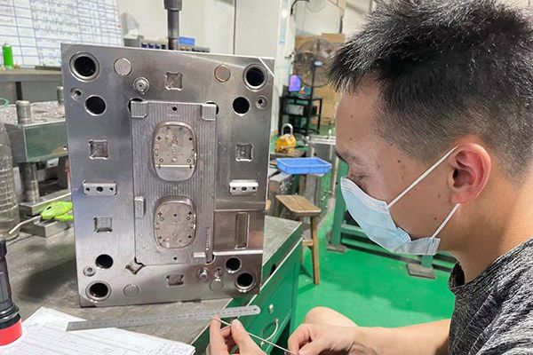 The essence of the injection molding process: the fusion of precision and efficiency